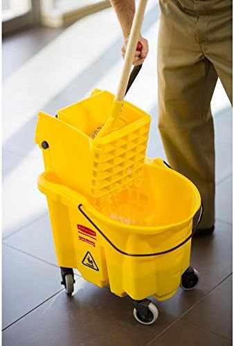 Rubbermaid WaveBrake 20 - 35 qt Yellow Mop Bucket